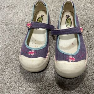 Super cute women’s keen maryjane. Light wear. Size 8.